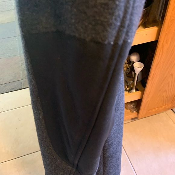 Victorinoz MENS wool coat size Large - Picture 3 of 9